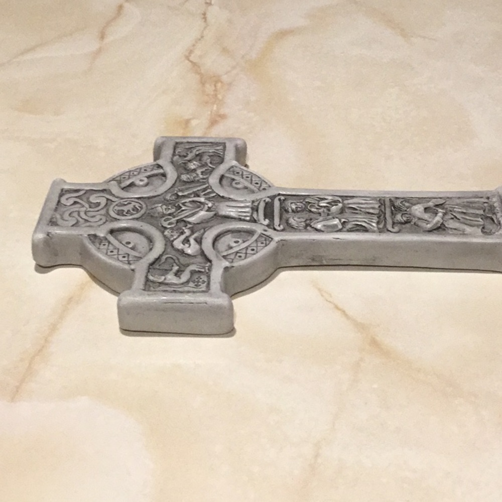 Ceramic Cross - Picture 5 of 7